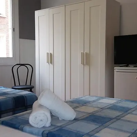 Residencia Universitaria Augusta Διαμέρισμα *