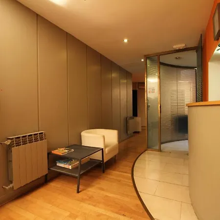 Residencia Universitaria Augusta Διαμέρισμα *
